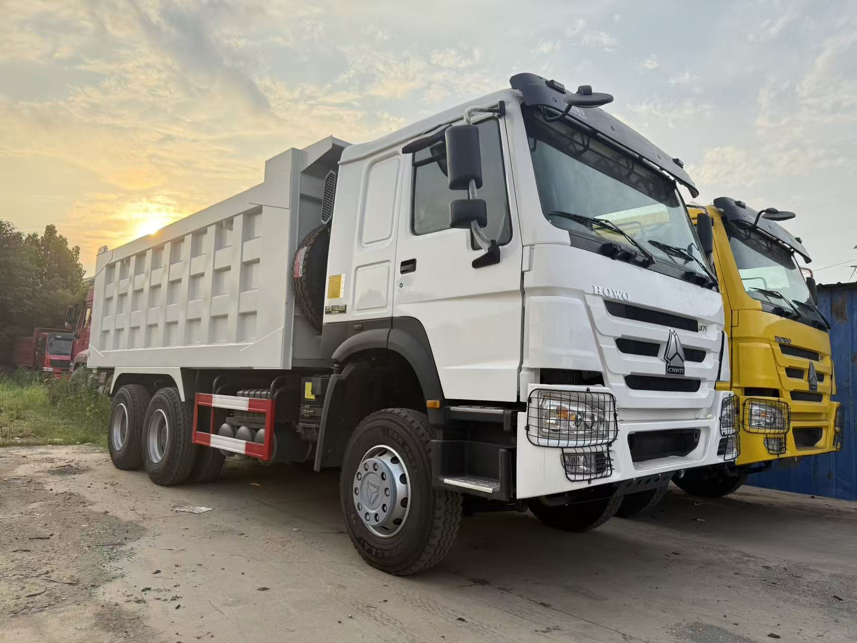 HOWO 6*4 DUMP TRUCK